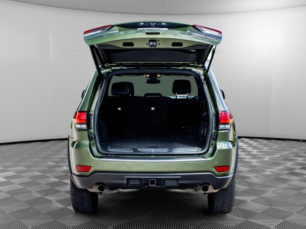 2021 Jeep Grand Cherokee — detail view