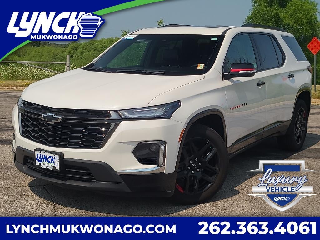 2022 Chevrolet Traverse Premier in Iridescent Pearl Tricoat — front three-quarter view
