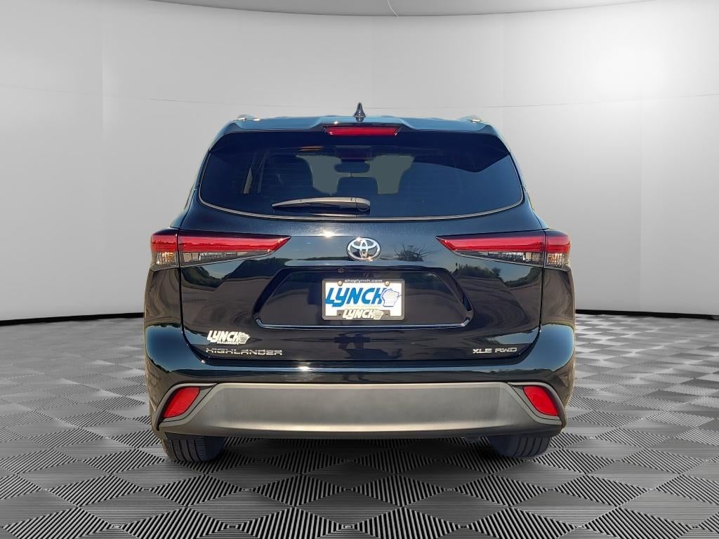 2022 Toyota Highlander — rear three-quarter view