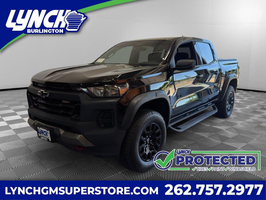 2024 Chevrolet Colorado Trail Boss in Black — front three-quarter view