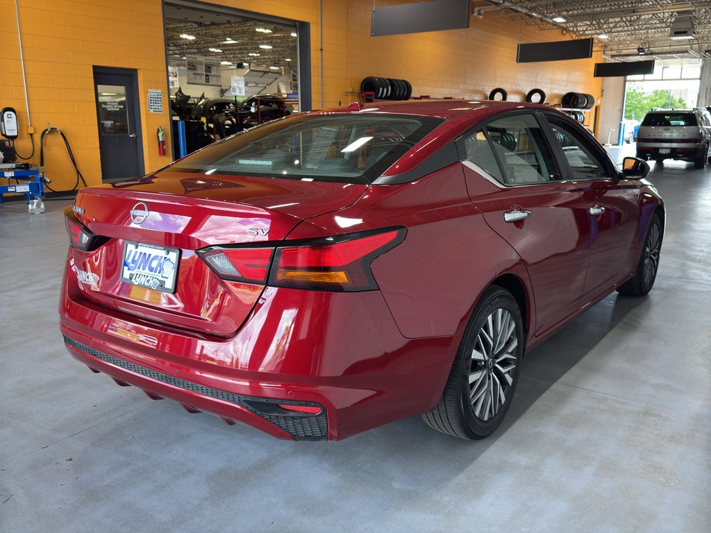 2024 Nissan Altima — detail view